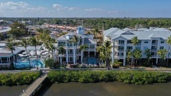 $2,800 | 275 Northwest Flagler Avenue, Unit 205, Stuart, FL 34994