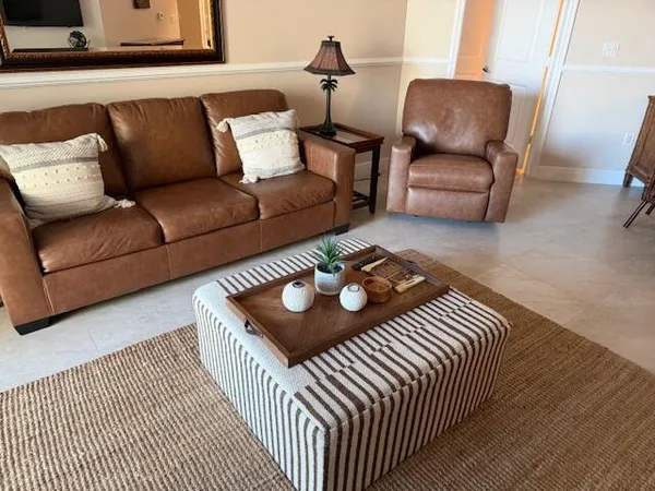 $2,800 | 275 Northwest Flagler Avenue, Unit 205, Stuart, FL 34994