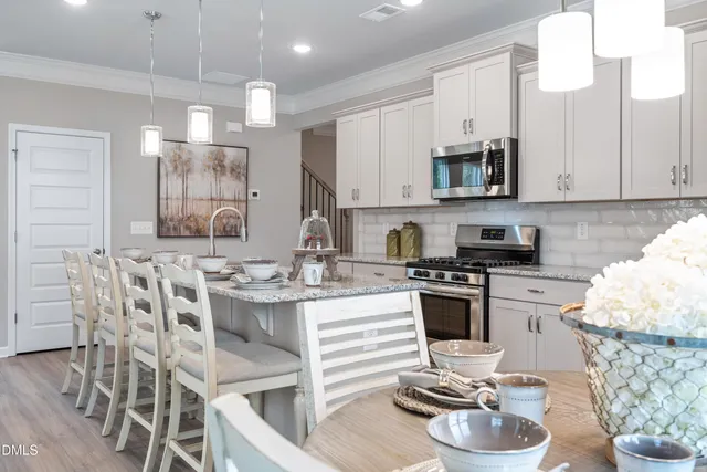 $304,900 | 203 Courtside Drive, Dunn, NC 28334