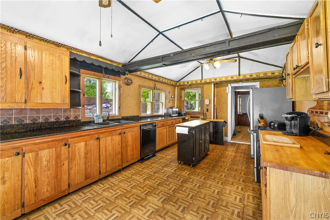 126 Stormy Hill Road Russia, NY 13324 - Photo 9 of 33