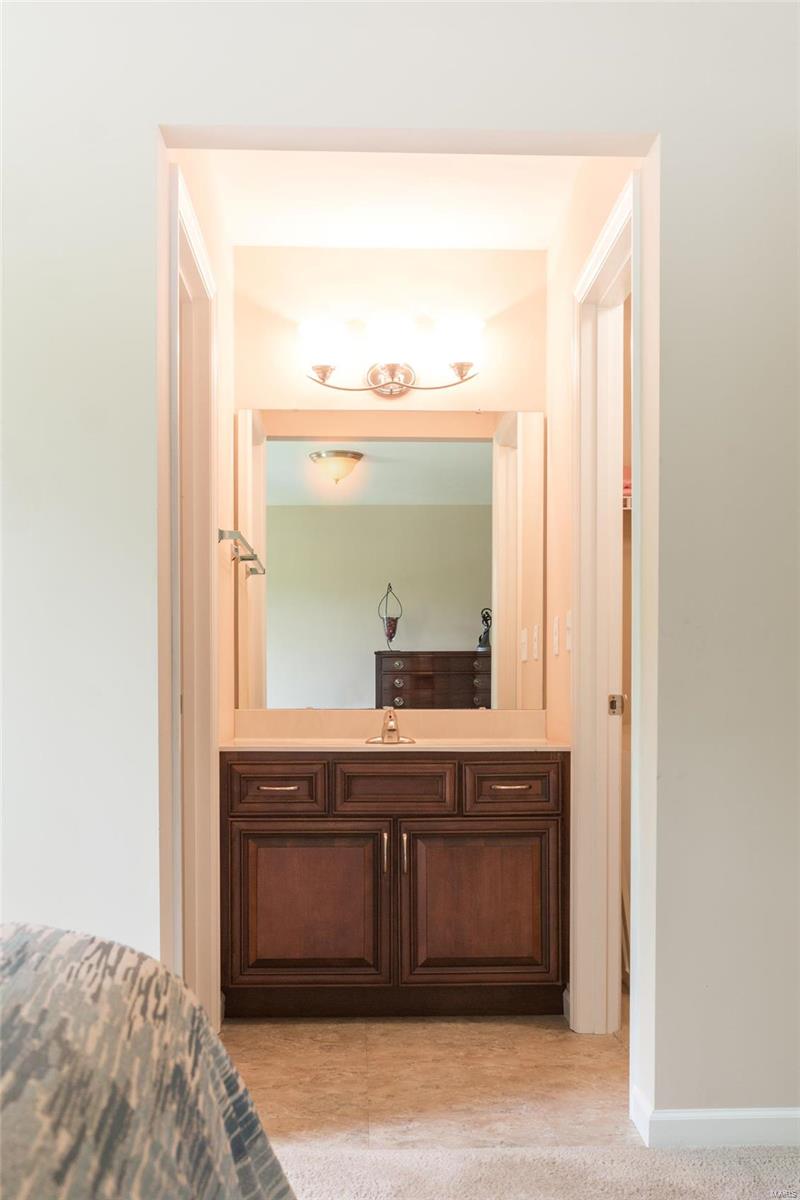 660 Kehrs Mill Road Ballwin, MO 63011 - Photo 23 of 50 Gallery Image 23