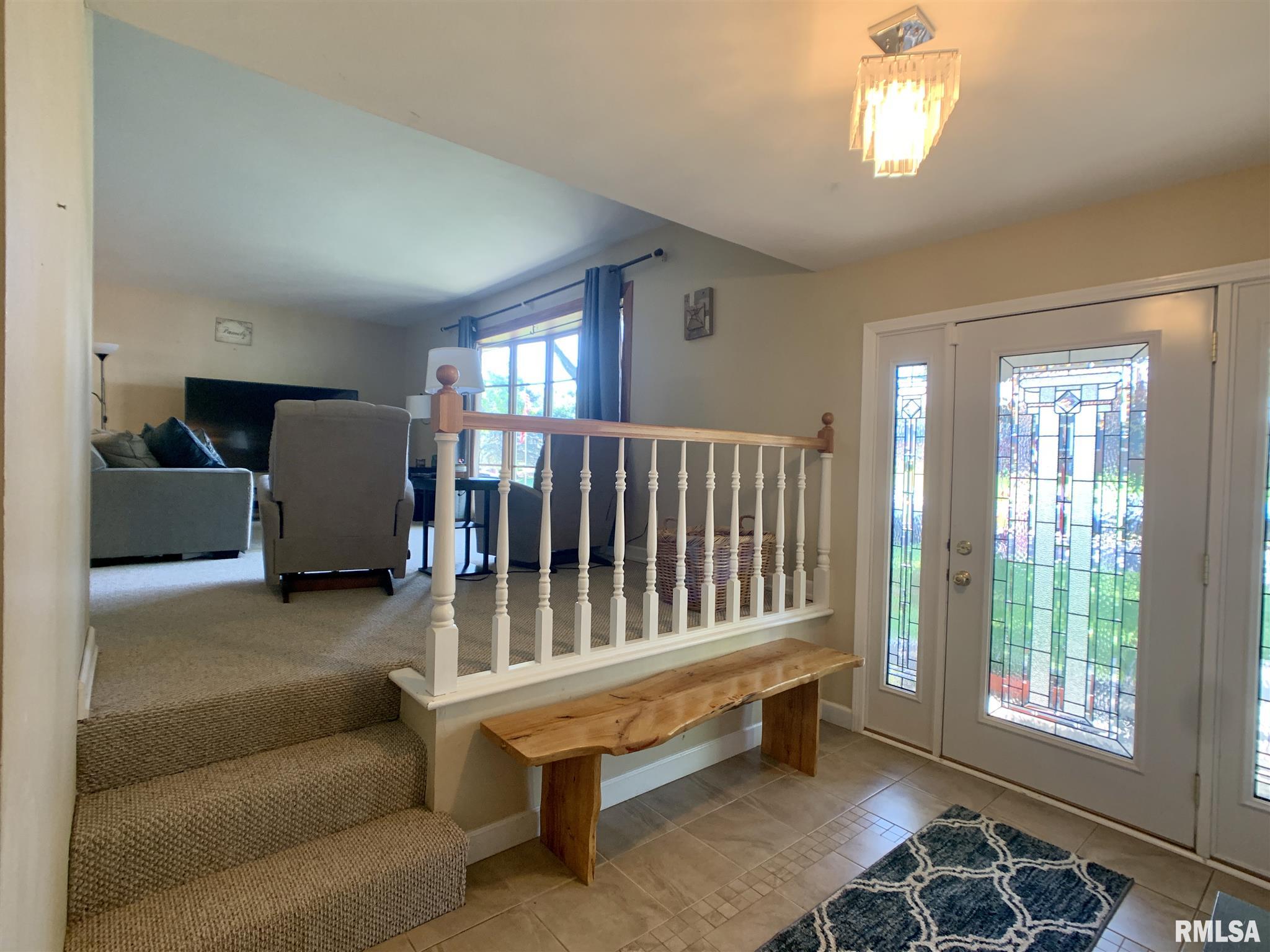 65 Greencastle Circle Springfield, IL 62712 - Photo 2 of 45