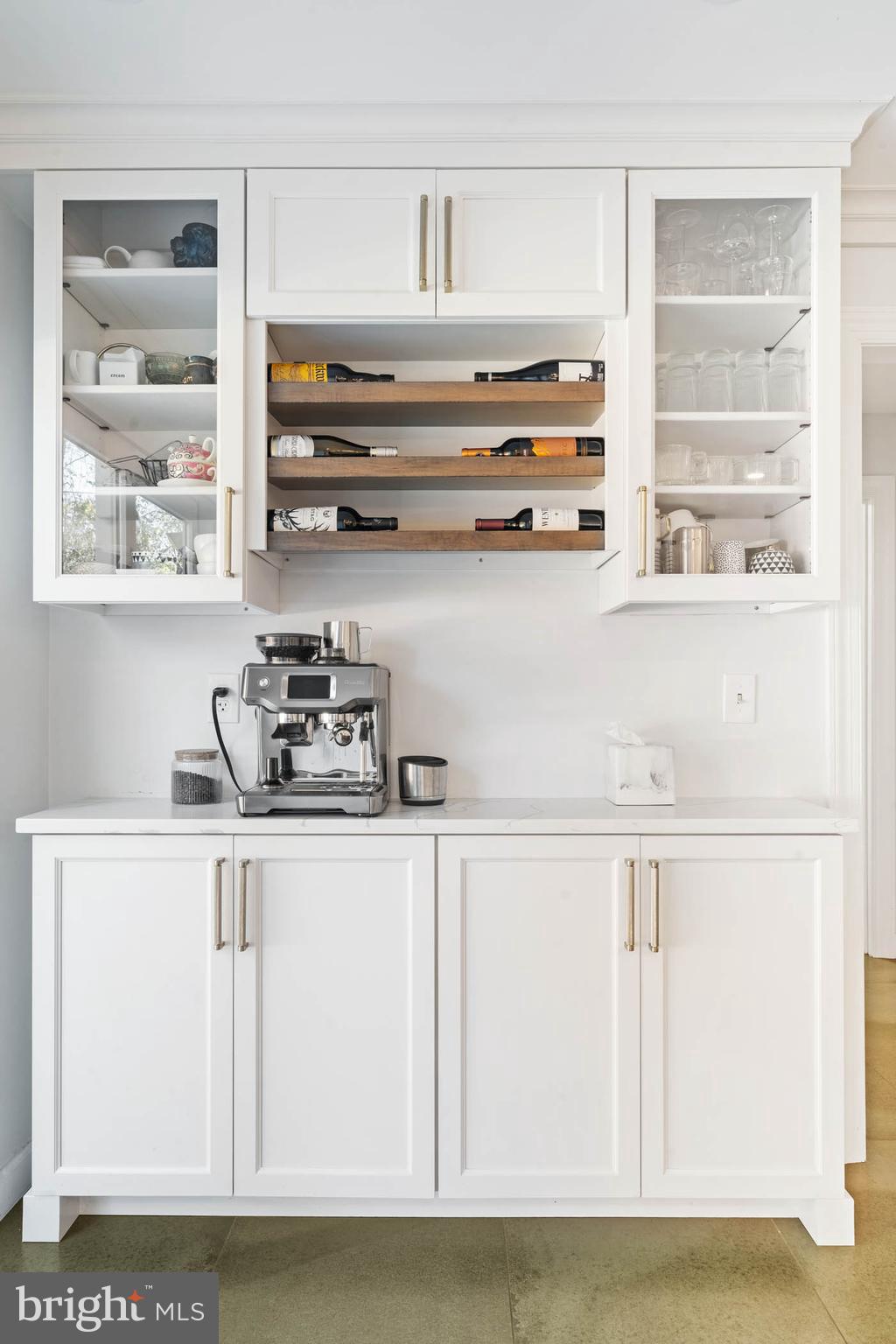 15304 Watergate Road Silver Spring, MD 20905 - Photo 13 of 78 Coffee area