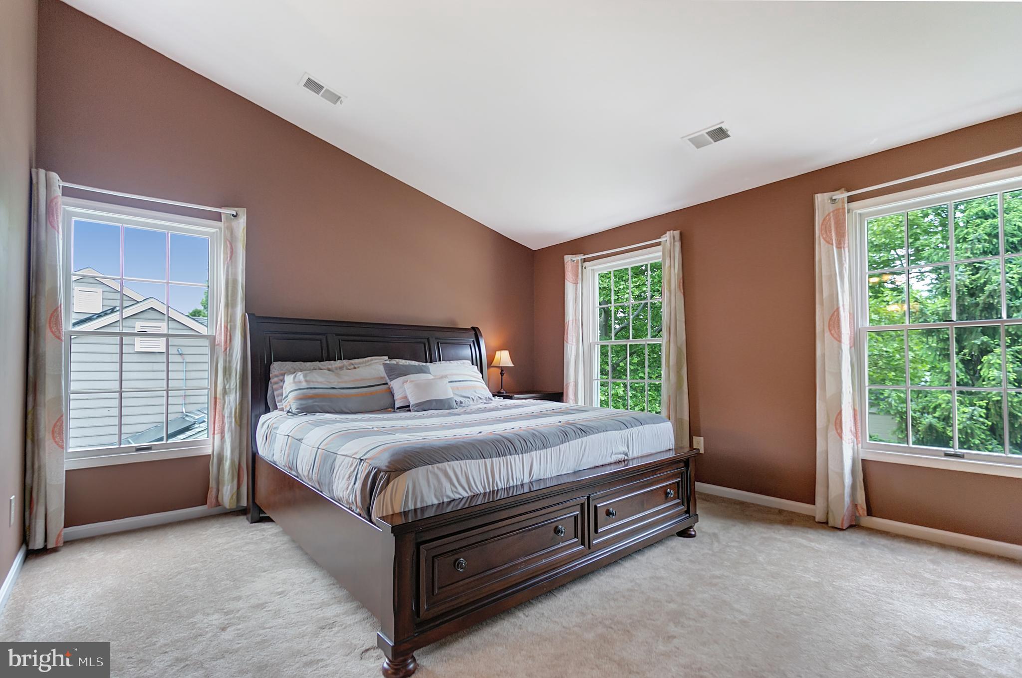 18832 Falling Star Road Germantown, MD 20874 - Photo 15 of 42 MASTER BEDROOM WITH VAULTED CEILING