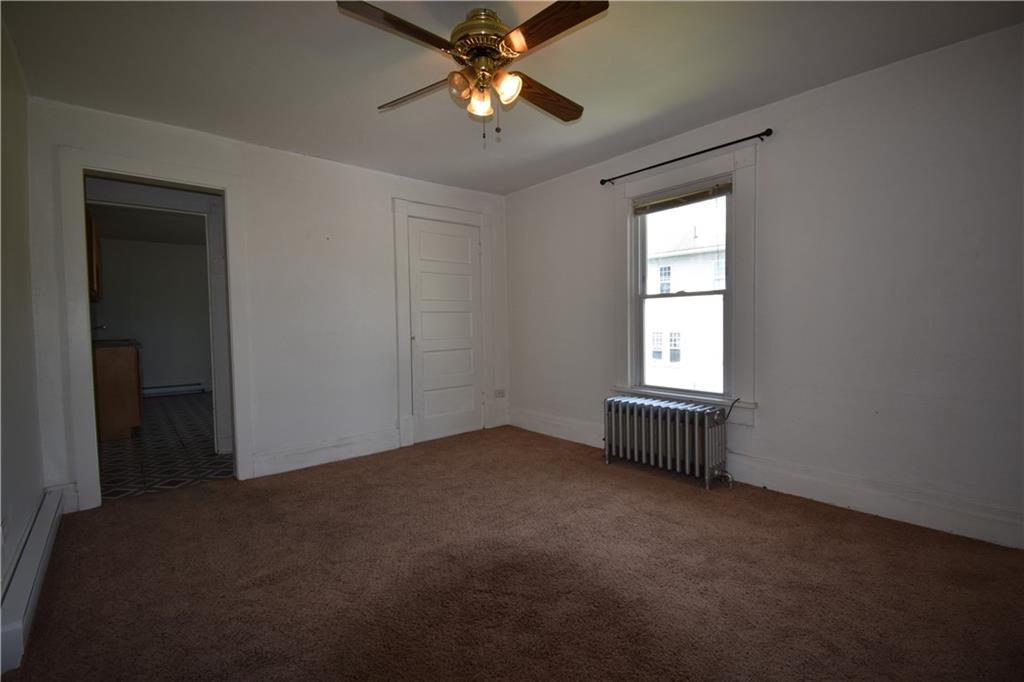 638 Pittsburgh Street, Unit 2 Springdale, PA 15144 - Photo 2 of 19 Living Room
