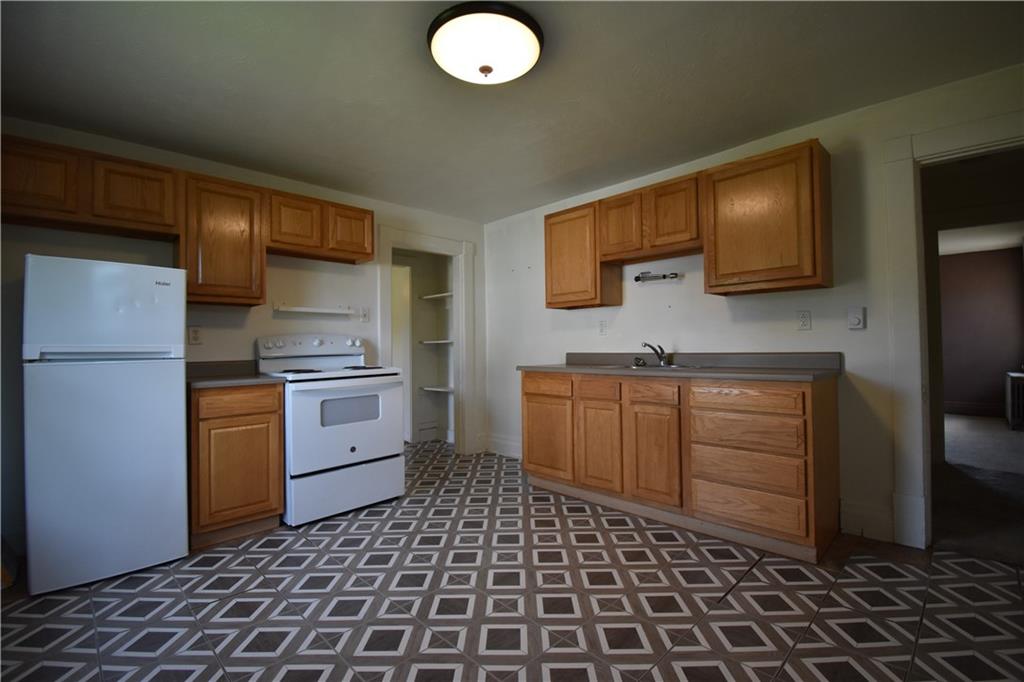 638 Pittsburgh Street, Unit 2 Springdale, PA 15144 - Photo 8 of 19