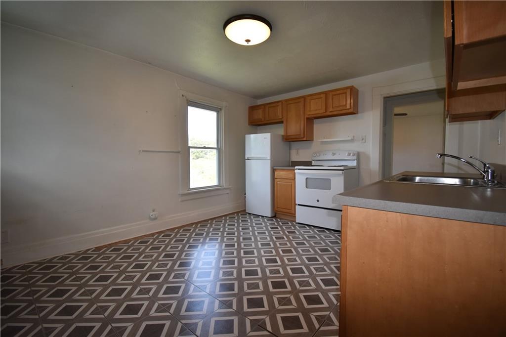 638 Pittsburgh Street, Unit 2 Springdale, PA 15144 - Photo 9 of 19