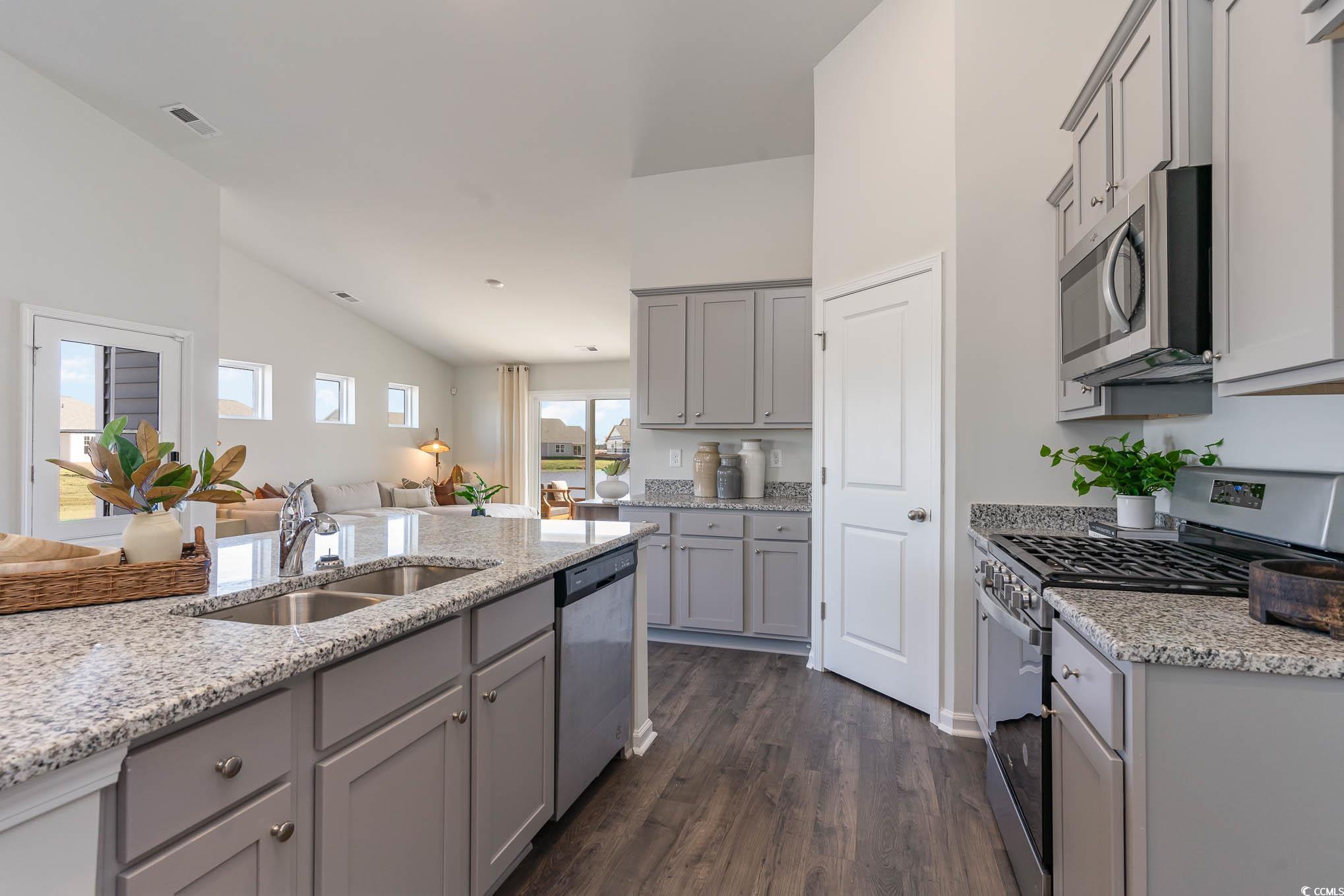 518 Courtridge Loop Conway, SC 29526 - Photo 4 of 27