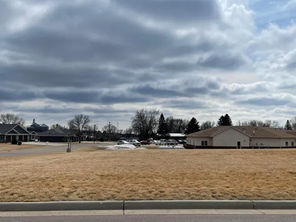 $31,950 | 501 Hillcrest Street, Edgerton, MN 56128