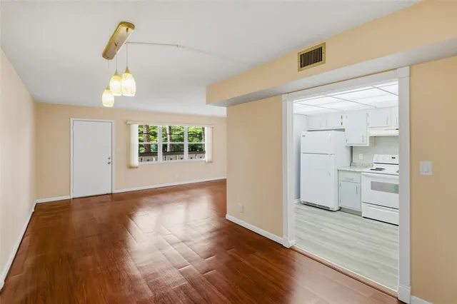 $79,900 | 1805 Eleuthera Point, Unit J2, Coconut Creek, FL 33066