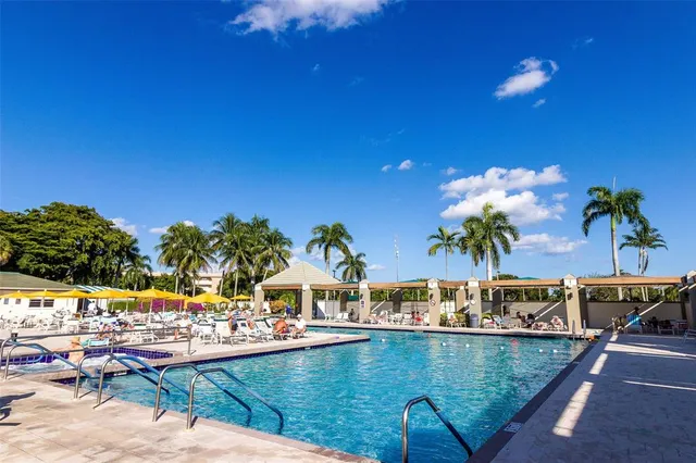 $79,900 | 1805 Eleuthera Point, Unit J2, Coconut Creek, FL 33066