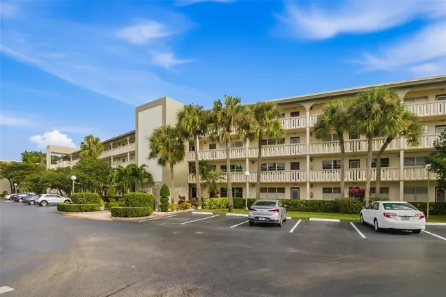 $79,900 | 1805 Eleuthera Point, Unit J2, Coconut Creek, FL 33066