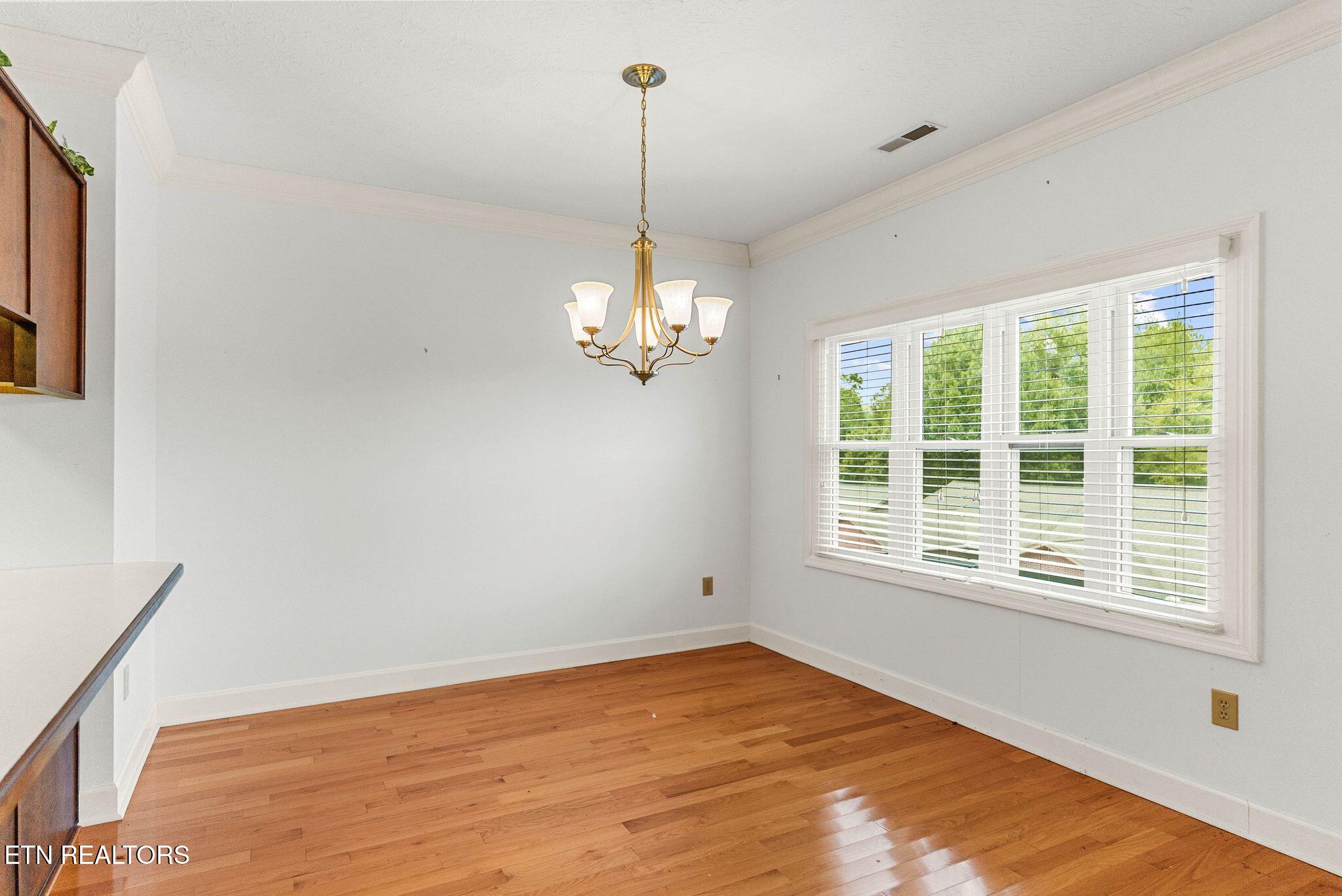 21 Rivers Court Oak Ridge, TN 37830 - Photo 11 of 35 21 Rivers Ct-11