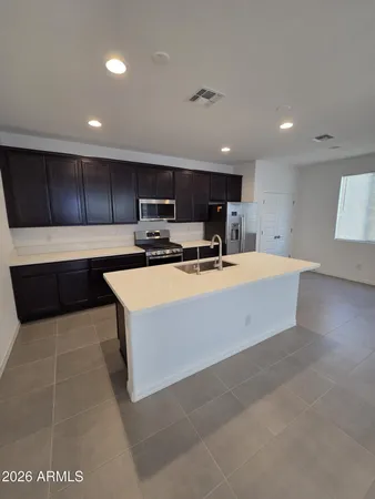 $1,995 | 25233 North 141st Avenue, Surprise, AZ 85387