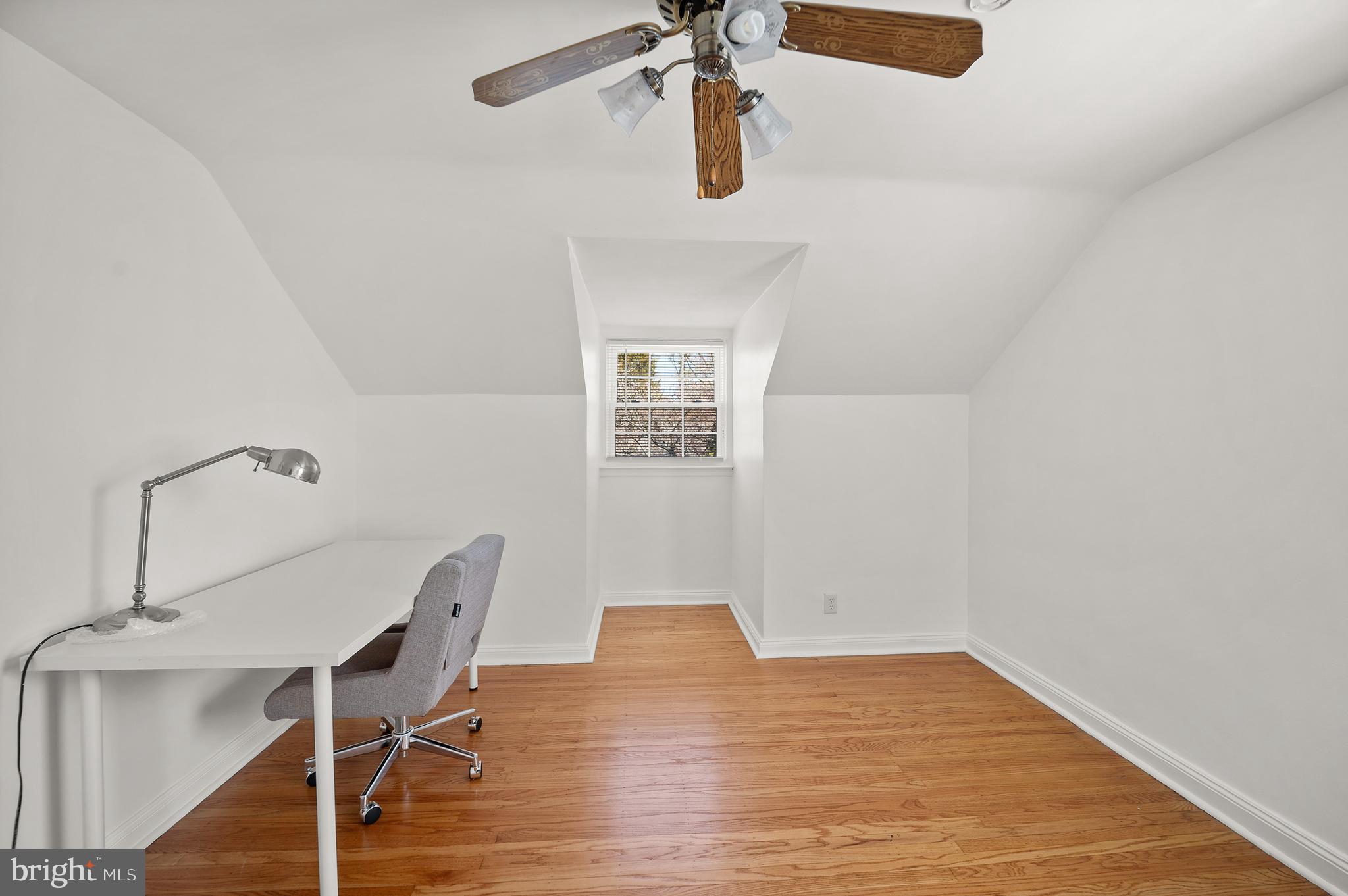 428 Kent Road Springfield, PA 19064 - Photo 21 of 33 2nd floor bedrooom 2