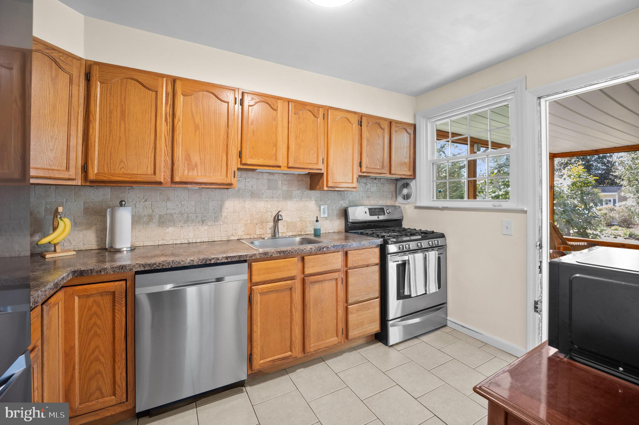 428 Kent Road Springfield, PA 19064 - Photo 9 of 33 Kitchen