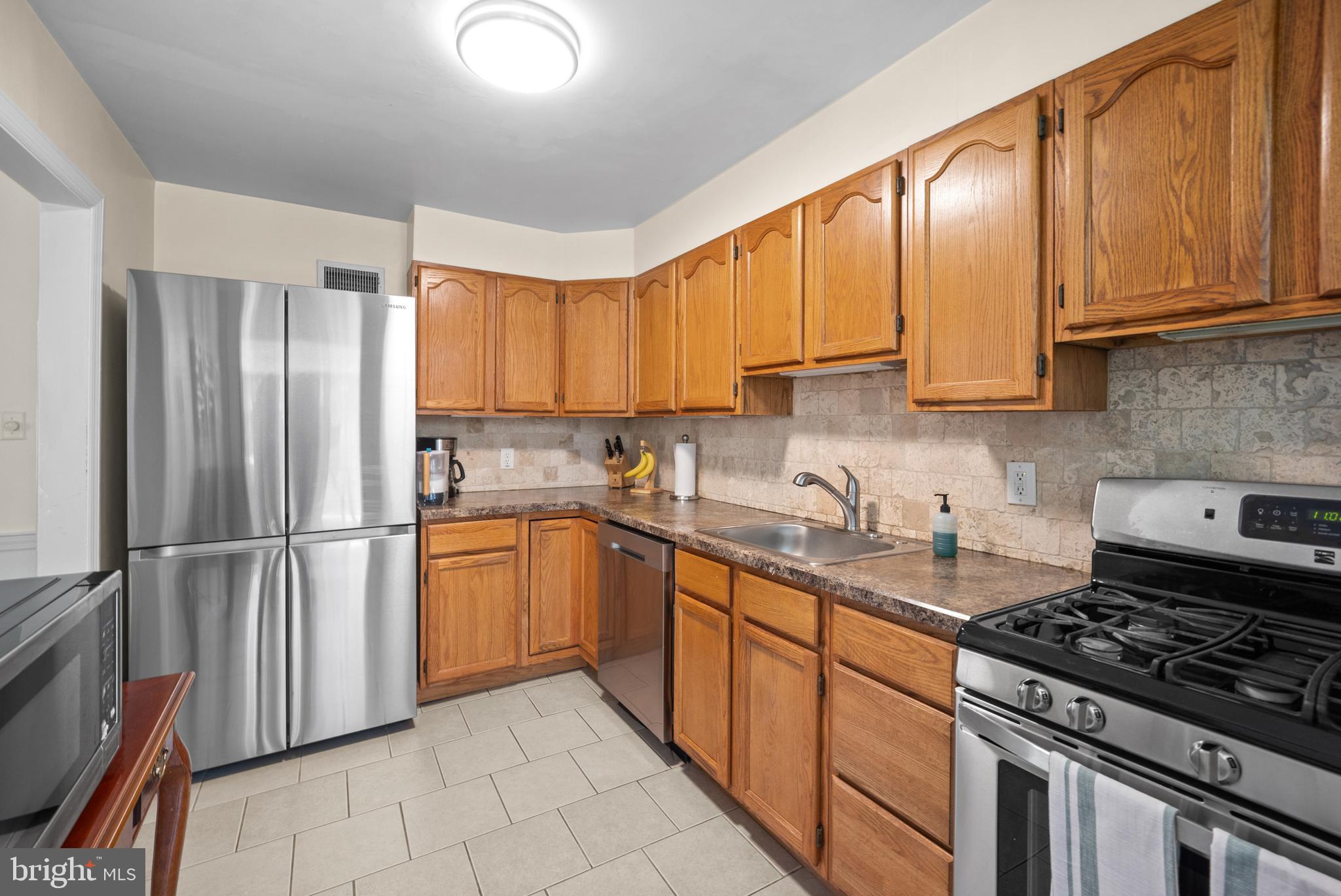 428 Kent Road Springfield, PA 19064 - Photo 10 of 33 Kitchen