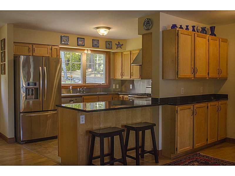 761 River Road Edgecomb, ME 04556 - Photo 3 of 30 Kitchen.