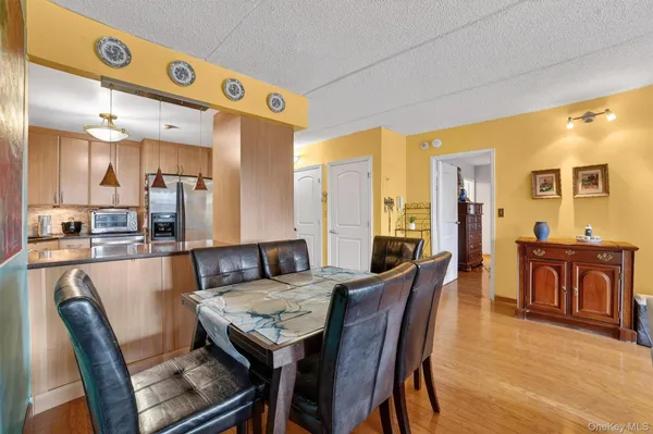 $550,000 | 1376 Midland Avenue, Unit 810, Bronxville, NY 10708