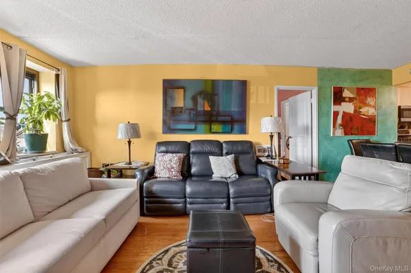 $550,000 | 1376 Midland Avenue, Unit 810, Bronxville, NY 10708