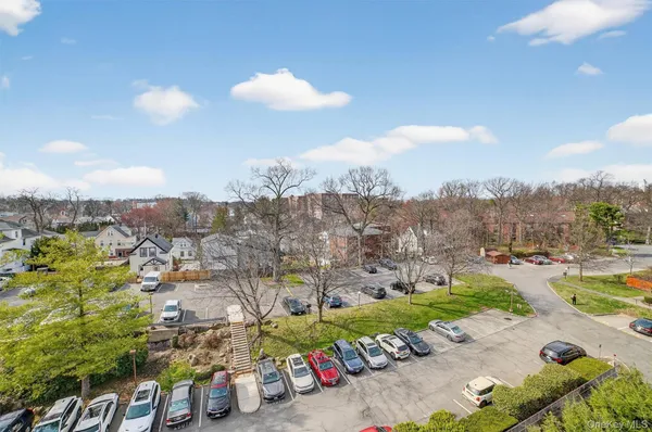 $550,000 | 1376 Midland Avenue, Unit 810, Bronxville, NY 10708