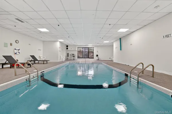 $550,000 | 1376 Midland Avenue, Unit 810, Bronxville, NY 10708