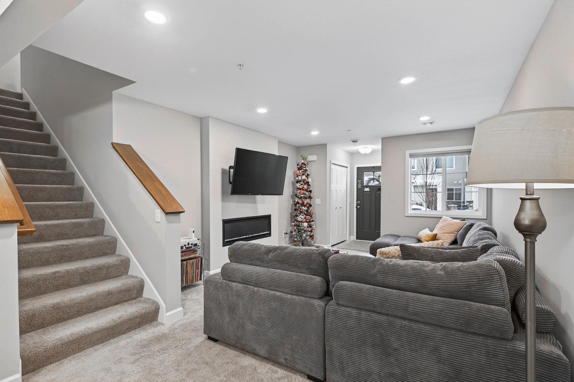 25584 3rd Street West Zimmerman, MN 55398 - Photo 3 of 18