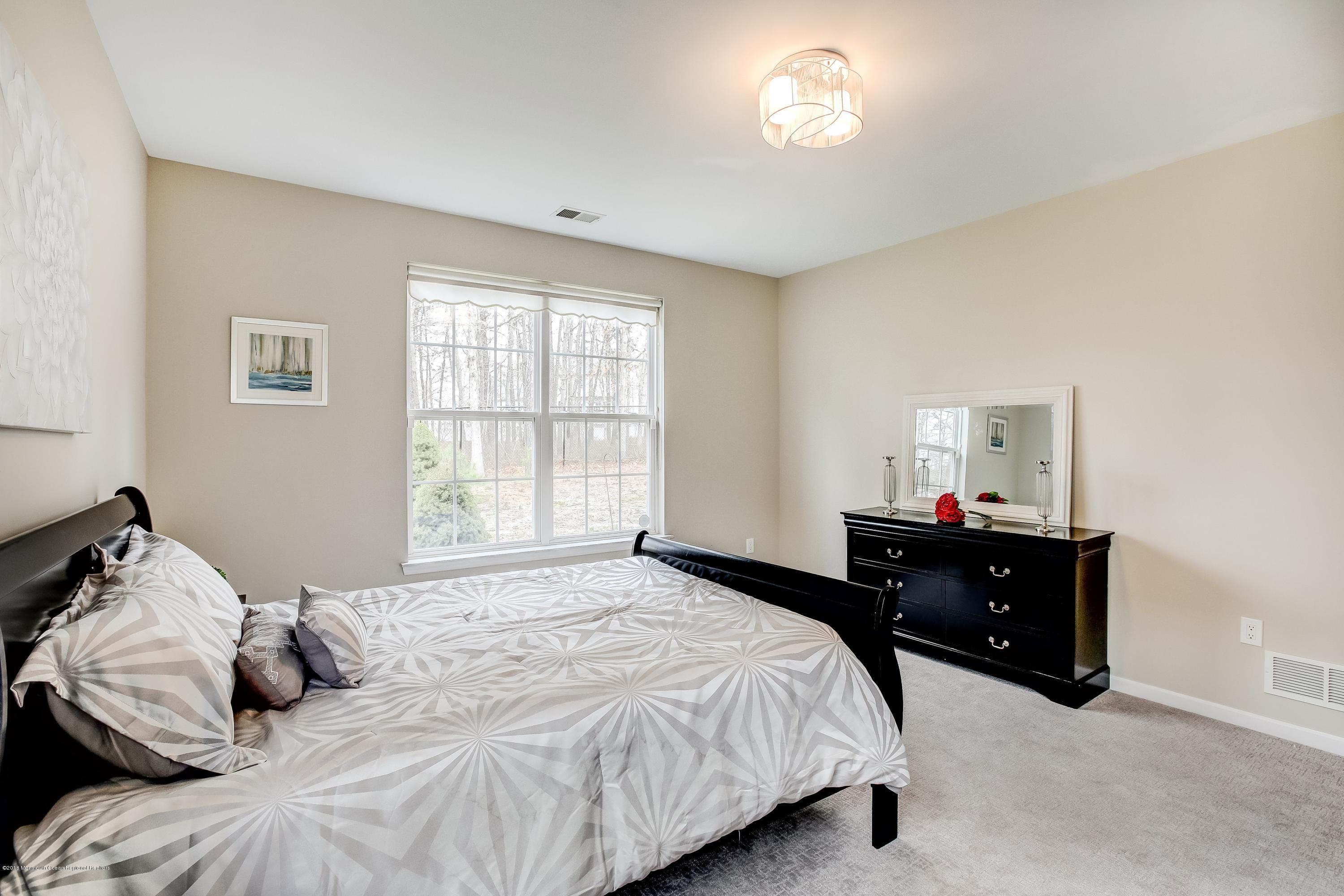 26 Shady Stream Road Barnegat, NJ 08005 - Photo 13 of 22 013_48594261
