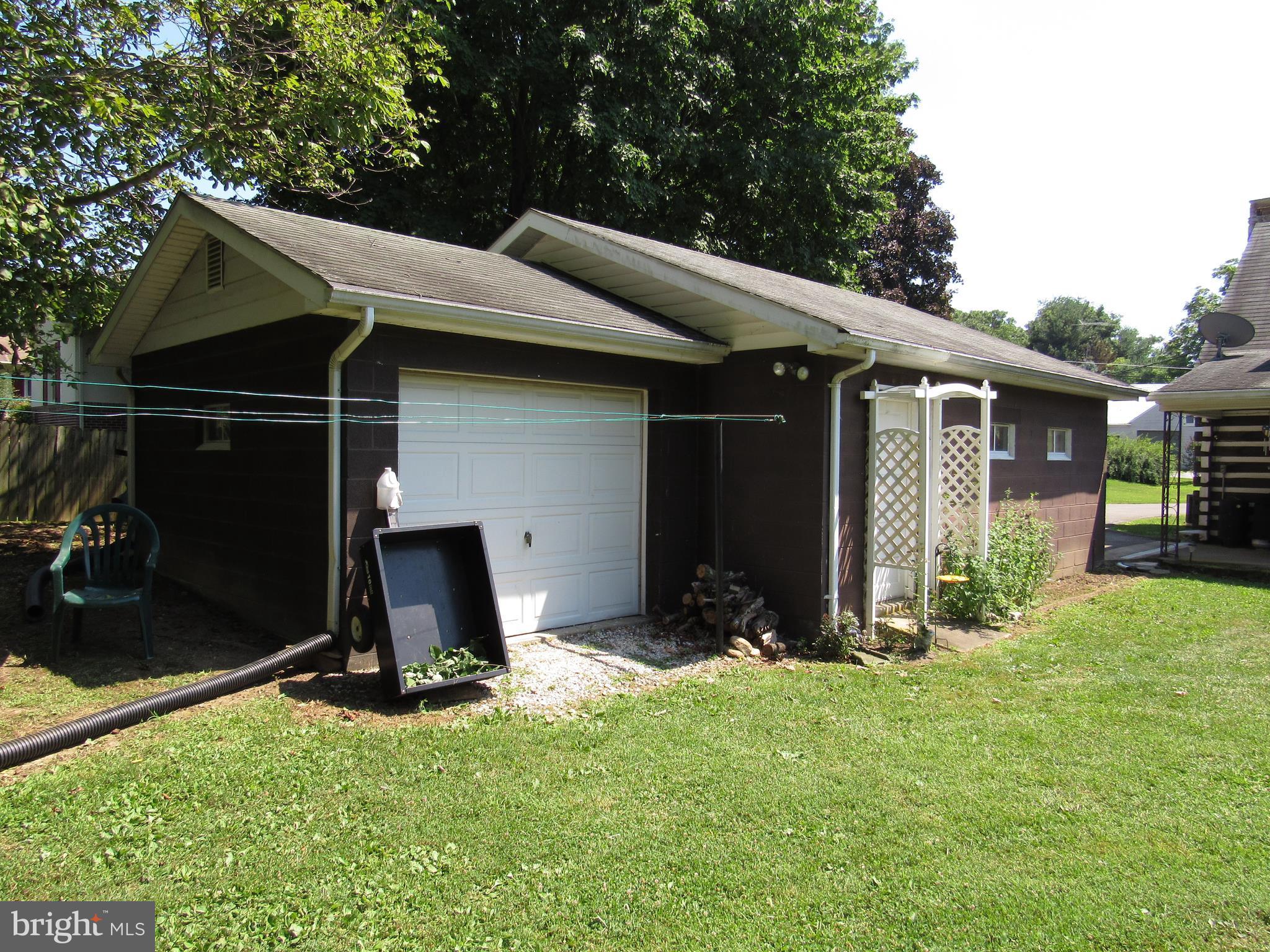 13206 Edgemont Road Smithsburg, MD 21783 - Photo 28 of 29 Exterior (General)