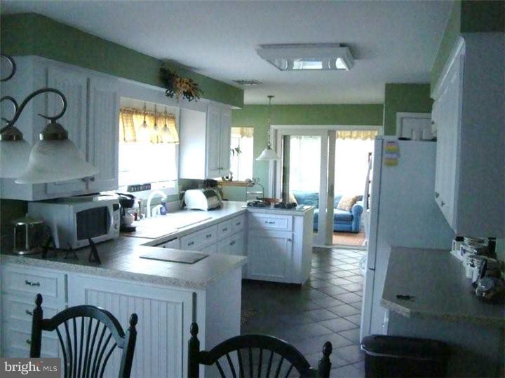 53 Coleman Road Hamilton Square, NJ 08690 - Photo 6 of 24 Kitchen