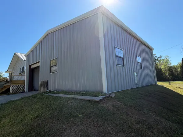 $270,000 | 839 Northeast Post Road, Madison, FL 32340