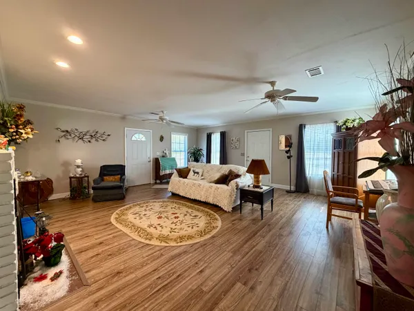 $270,000 | 839 Northeast Post Road, Madison, FL 32340