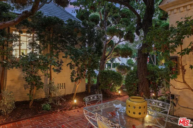 $7,500 | 9677 Charleville Boulevard, Beverly Hills, CA 90212