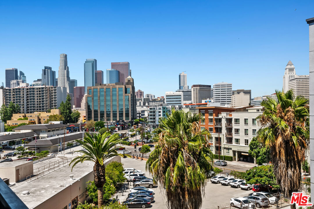 629 Traction Avenue, Unit 507 Los Angeles, CA 90013 - Photo 3 of 52 a view of a city with tall buildings