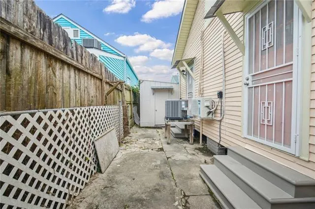 $1,250 | 626 Ninth Street, New Orleans, LA 70115