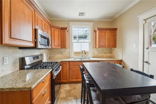 $1,250 | 626 Ninth Street, New Orleans, LA 70115