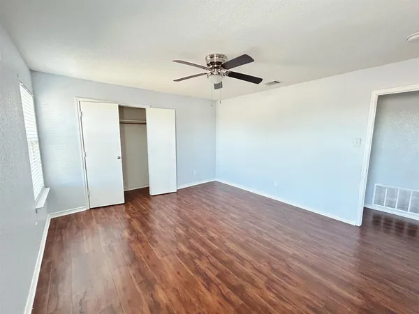 $2,800 | 8008 Hidden Oaks Drive, Fort Worth, TX 76120