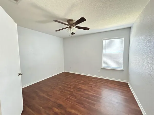 $2,800 | 8008 Hidden Oaks Drive, Fort Worth, TX 76120