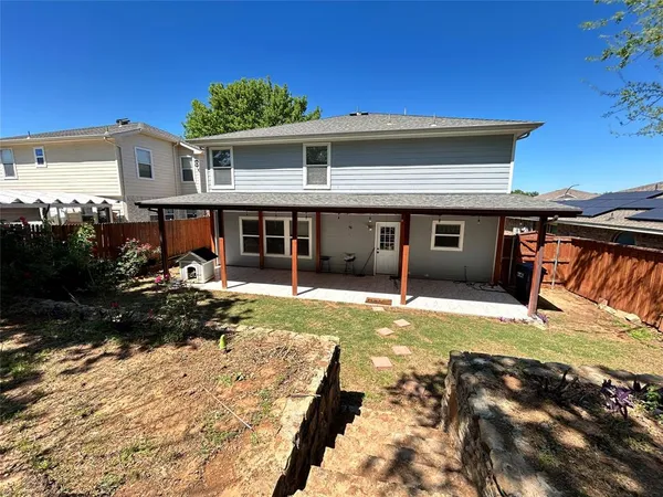 $2,800 | 8008 Hidden Oaks Drive, Fort Worth, TX 76120