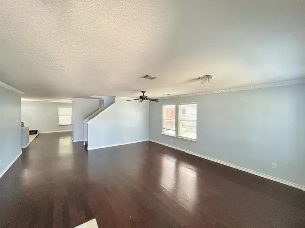 $2,800 | 8008 Hidden Oaks Drive, Fort Worth, TX 76120