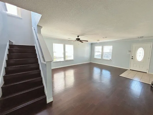 $2,800 | 8008 Hidden Oaks Drive, Fort Worth, TX 76120