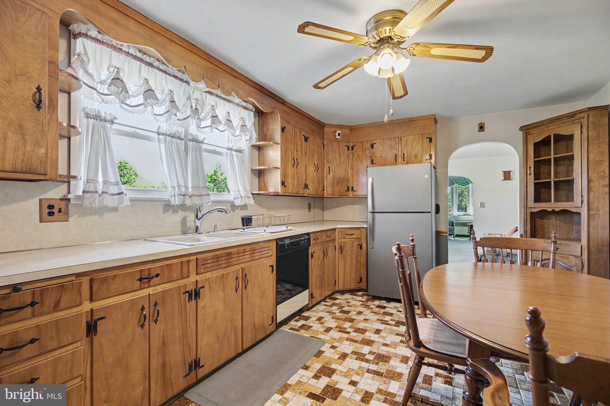 157 Egypt Road Norristown, PA 19403 - Photo 7 of 34 Gallery Image 7