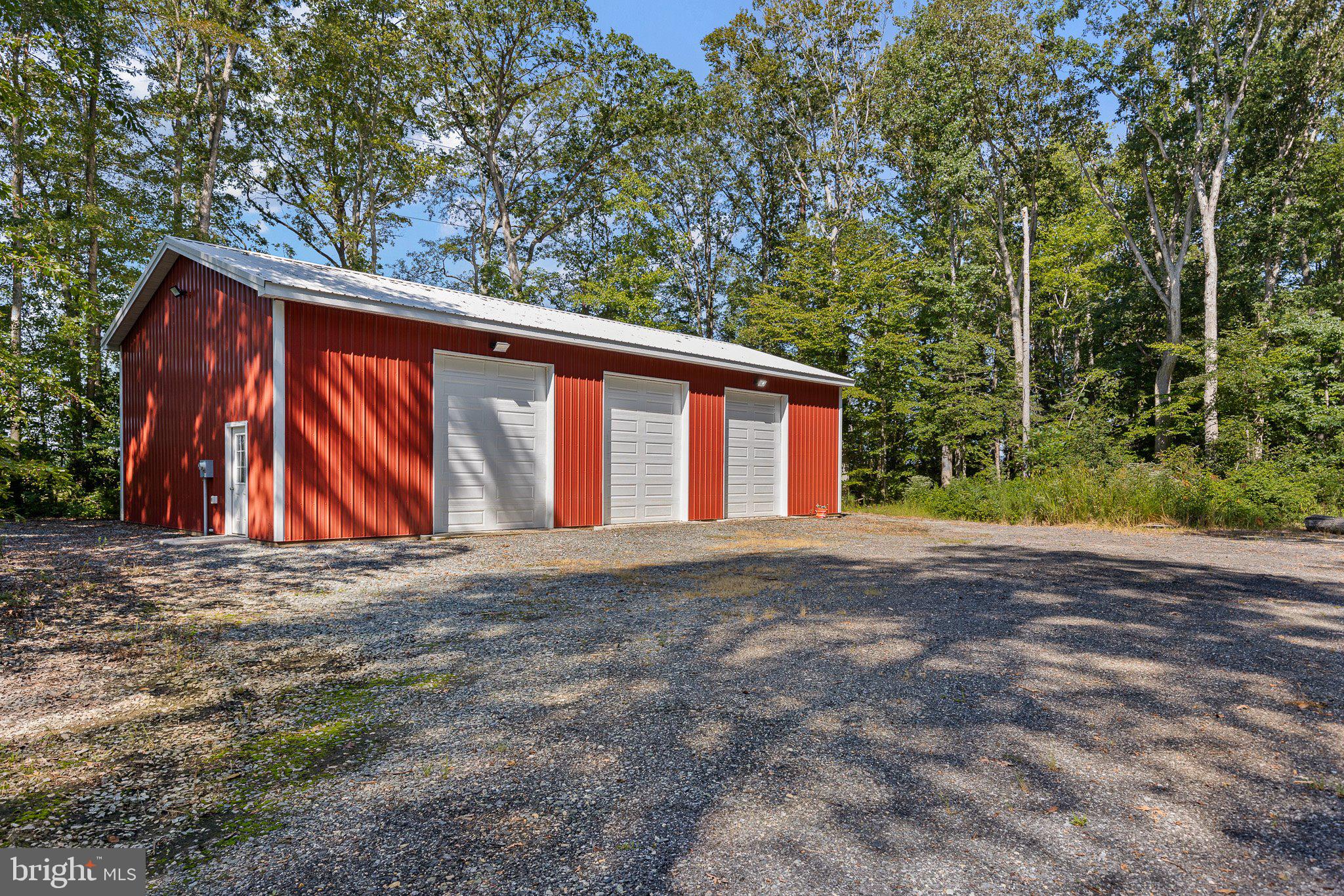 105 Thoroughfare Neck Road Townsend, DE 19734 - Photo 31 of 39 Exterior Pole Barn