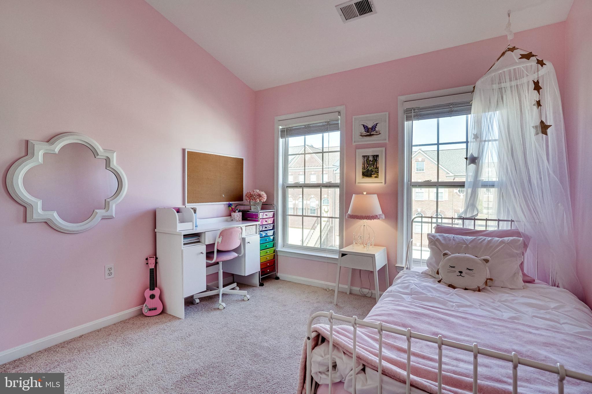 9138 Furey Road Lorton, VA 22079 - Photo 19 of 58 Nice Sized Bedroom