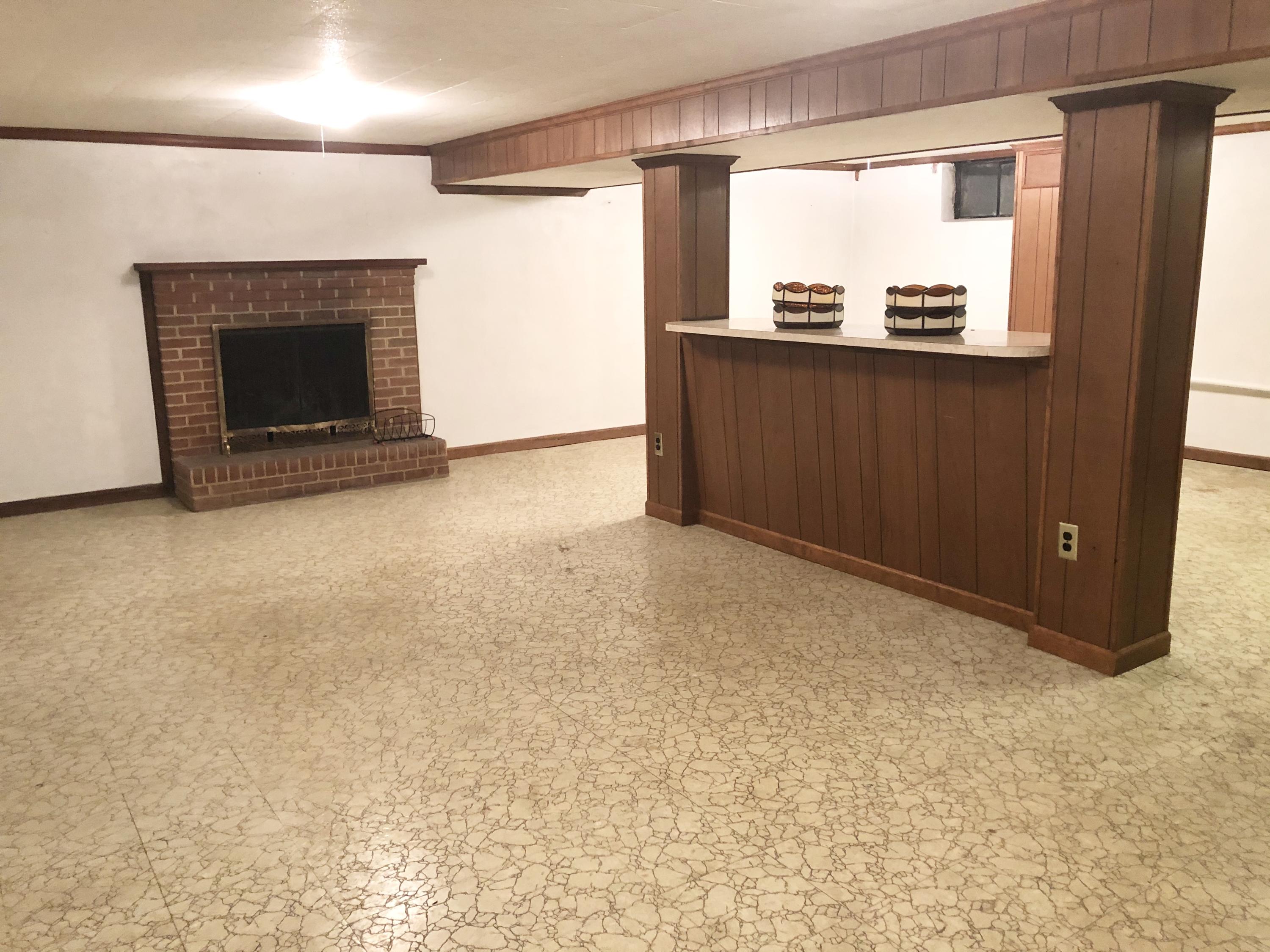 502 Water Oak Road Roanoke, VA 24019 - Photo 25 of 31 3BA5ADA9-5D5E-499B-86CD-D013DFF893EC