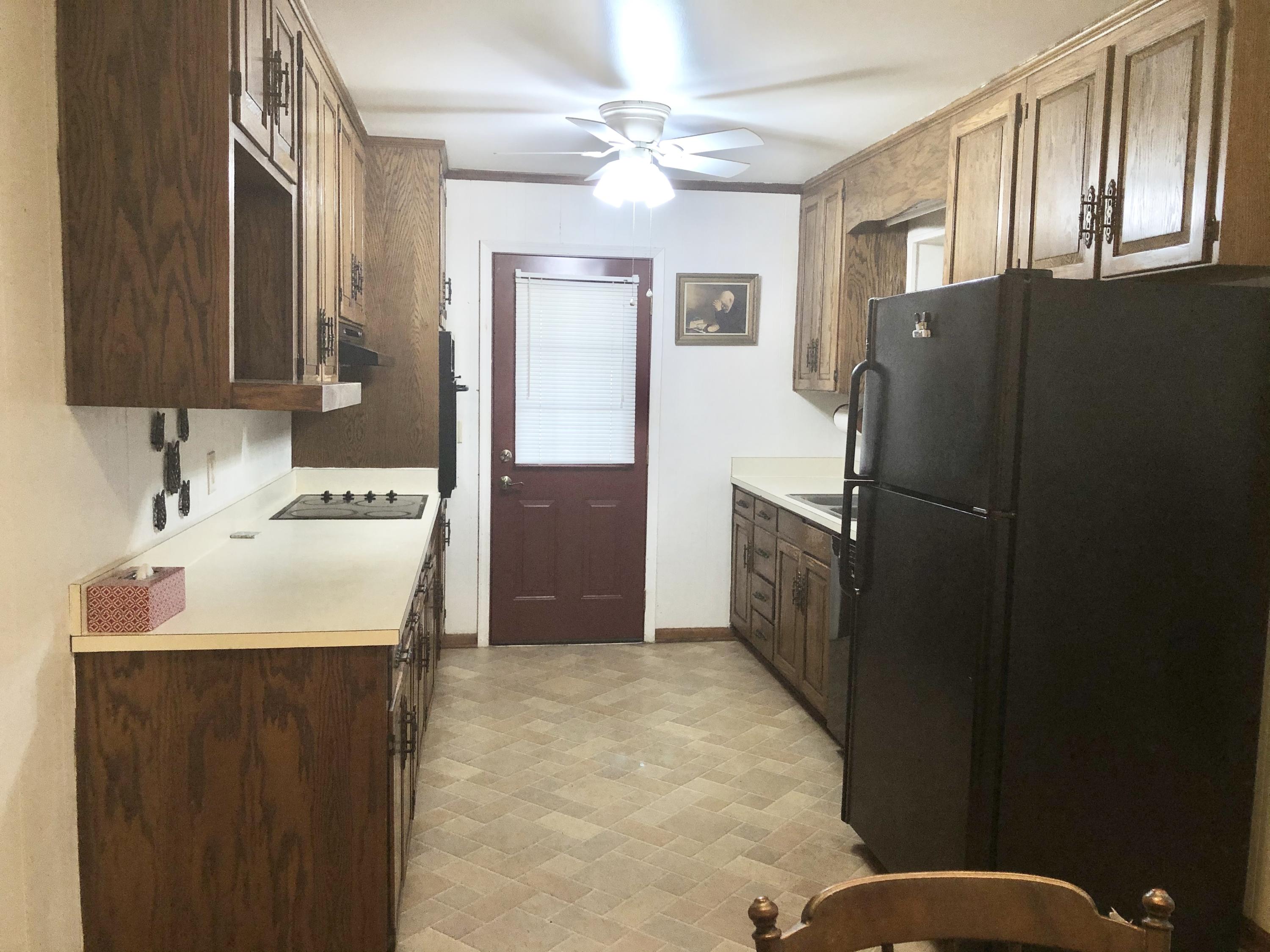 502 Water Oak Road Roanoke, VA 24019 - Photo 9 of 31 6FD644BA-2E76-483D-9B9B-553FDF404484