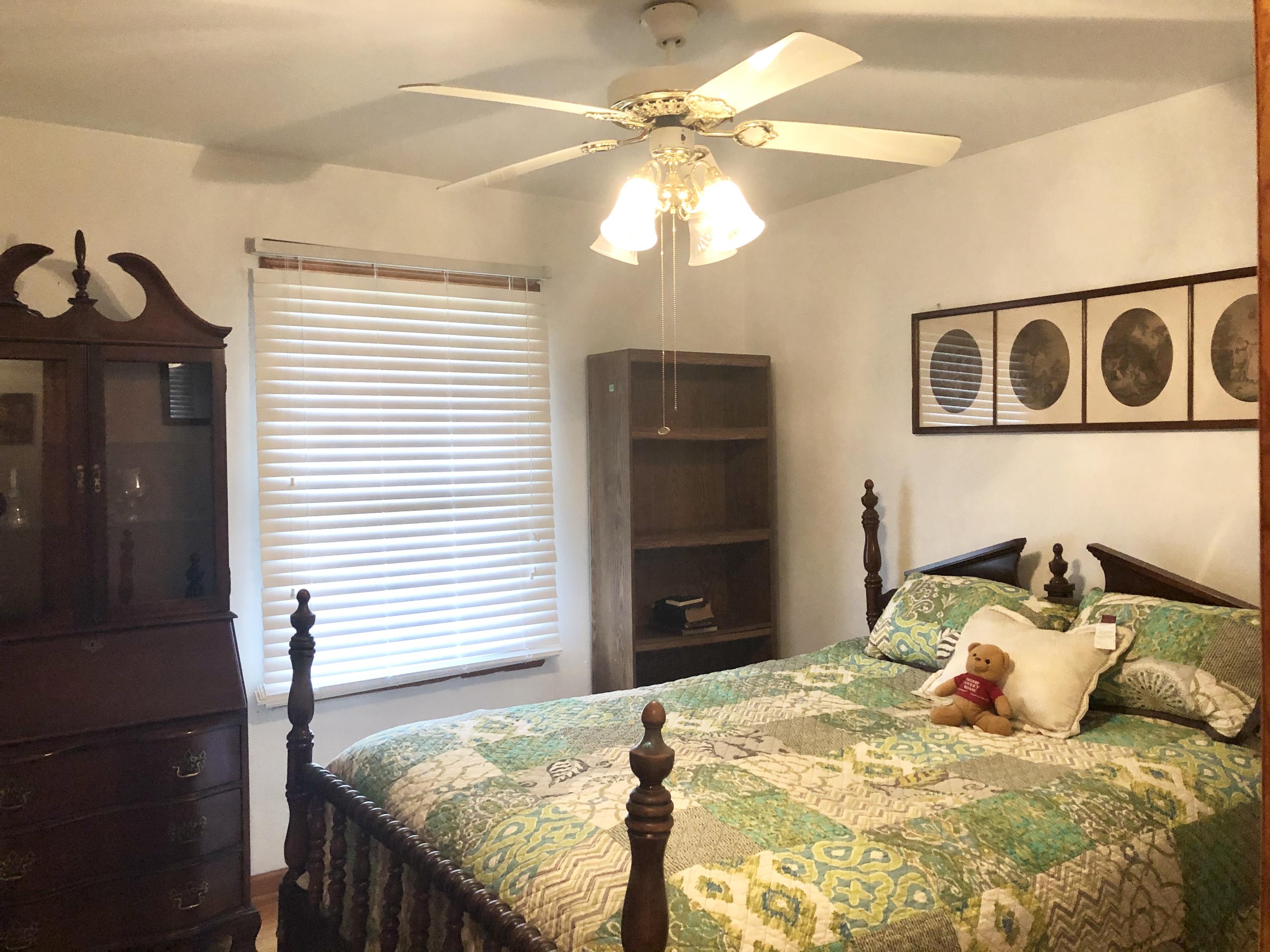 502 Water Oak Road Roanoke, VA 24019 - Photo 10 of 31 B1BD20B2-10BB-4FB1-A4BB-6269174C8D9A