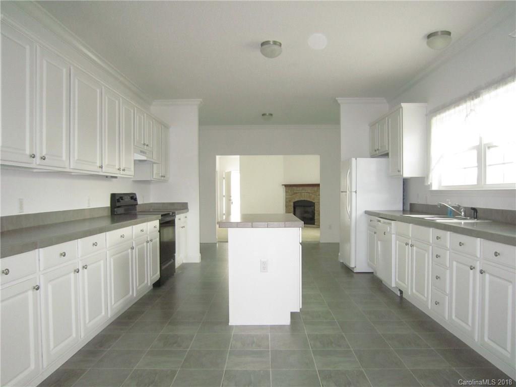 86 English Road Candler, NC 28715 - Photo 5 of 27 Gallery Image 5