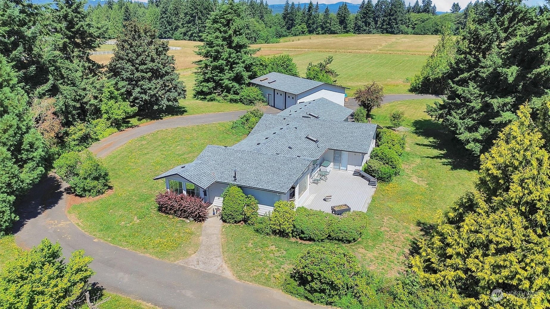 9334 Gastaeson Lane Southwest Rochester, WA 98579 - Photo 3 of 28 Gallery Image 3