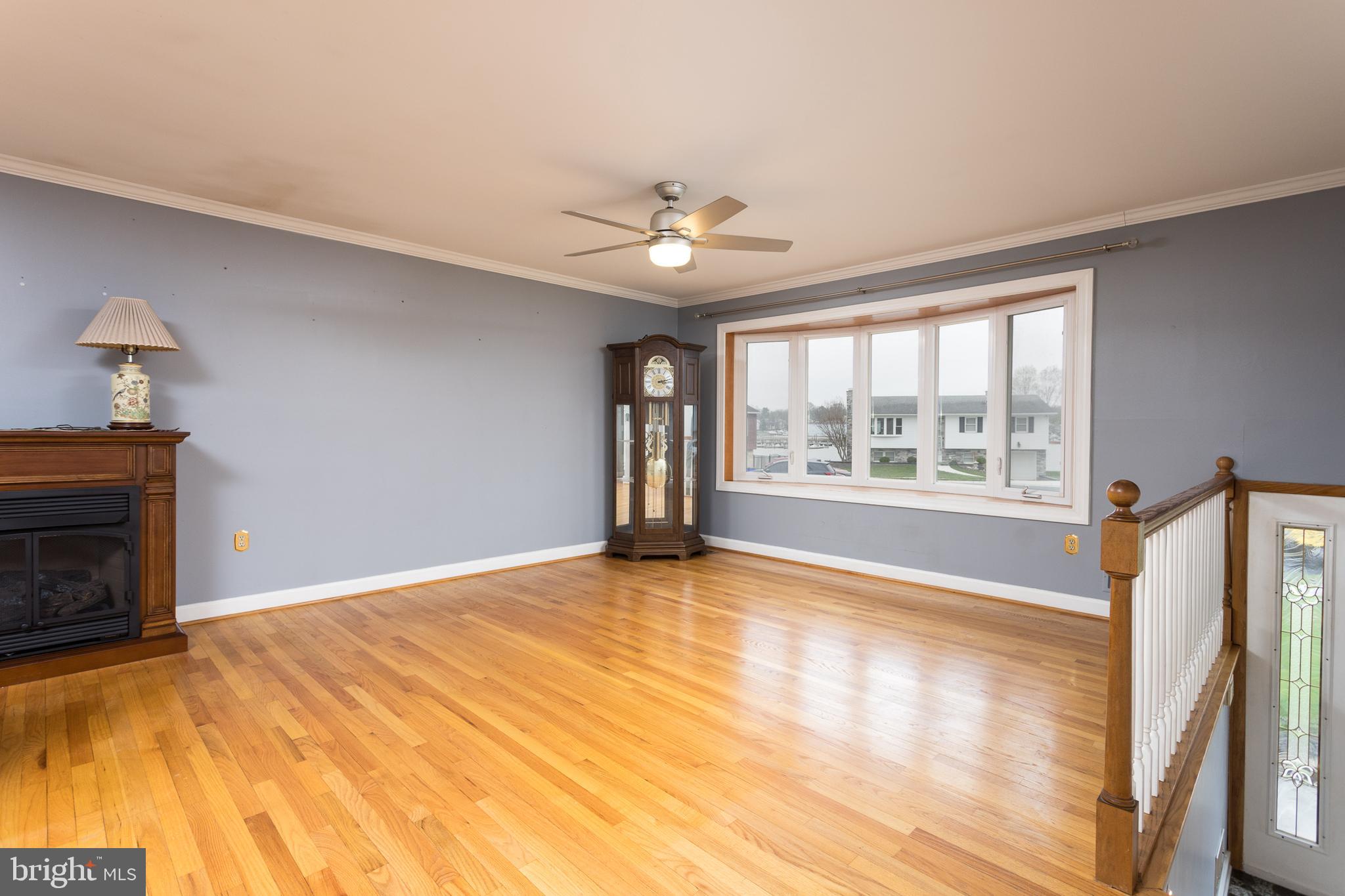 112 Shell Cove Court Joppa, MD 21085 - Photo 2 of 21 Living Room
